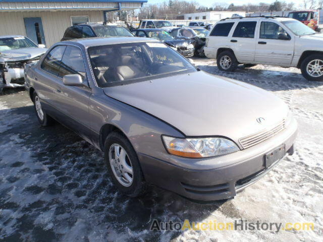 1993 LEXUS ES 300, JT8VK13T5P0224286