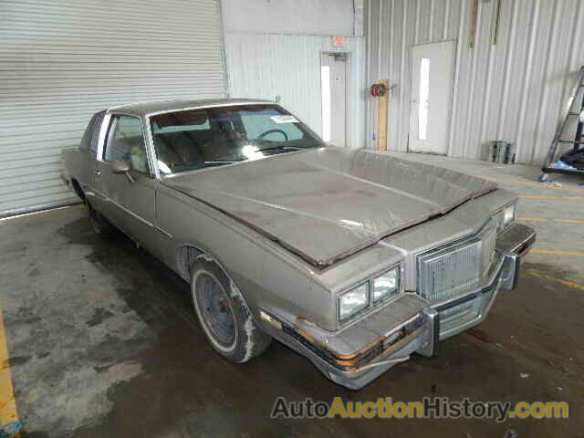 1983 PONTIAC GRAND PRIX, 1G2AJ37A9DB264821