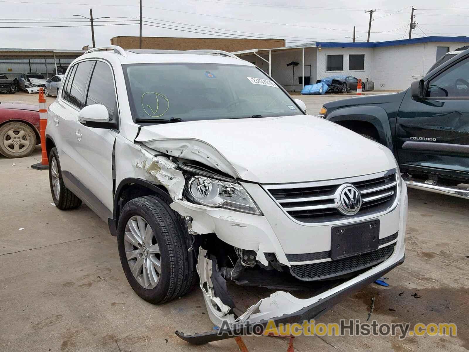 2009 VOLKSWAGEN TIGUAN S, WVGAV75N69W526206