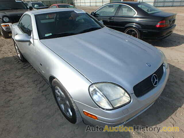 1999 MERCEDES-BENZ SLK 230, WDBKK47F2XF139377