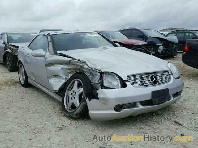 2001 MERCEDES-BENZ SLK320, WDBKK65FX1F222559