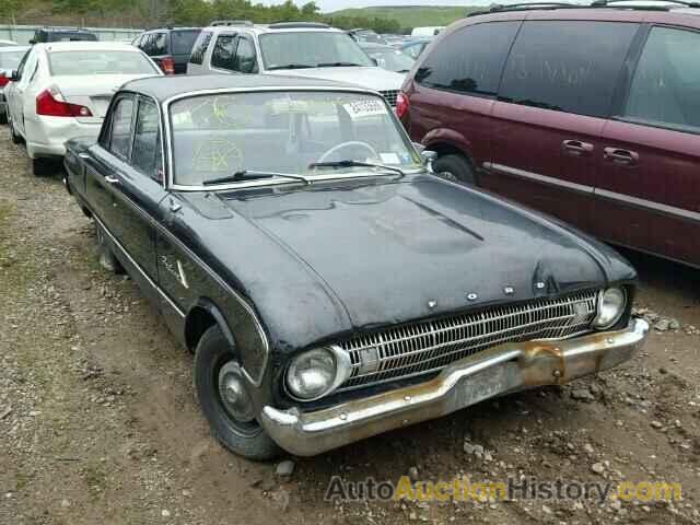 1961 FORD SEDAN, 1T12S220786