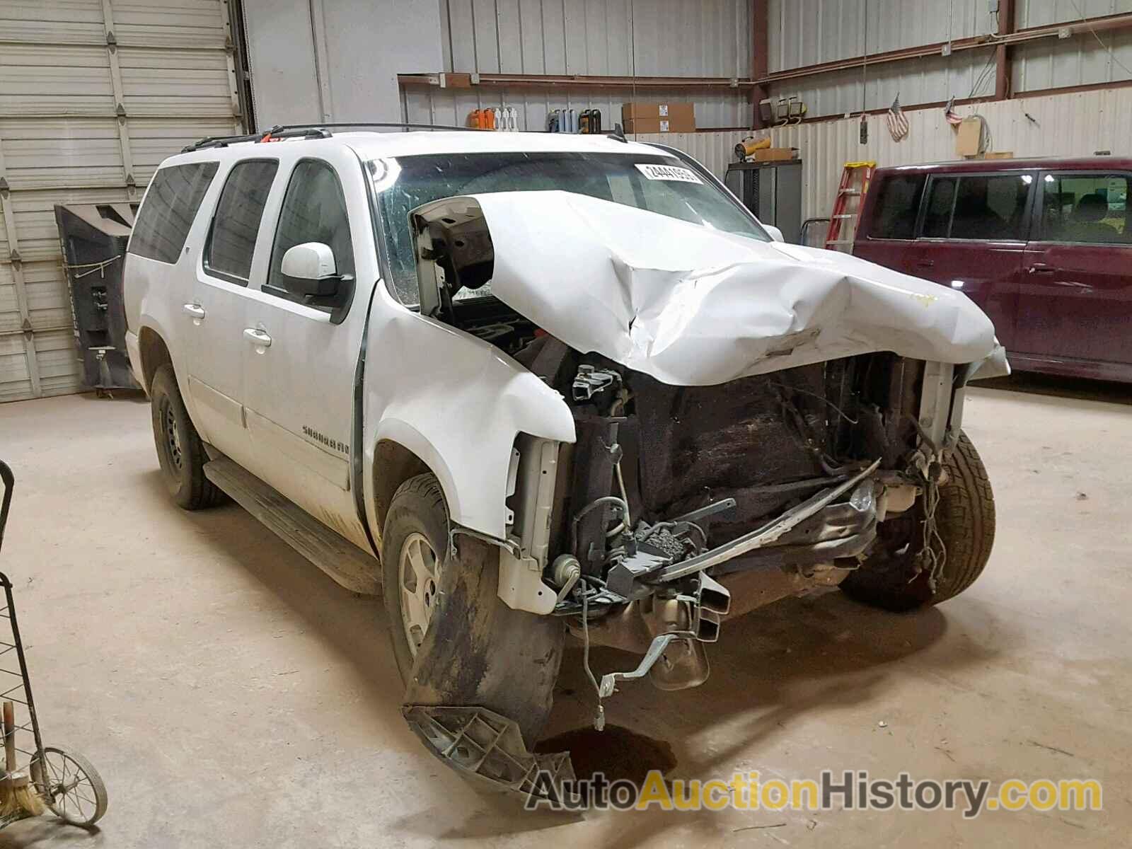 2010 CHEVROLET SUBURBAN C1500 LT, 1GNUCJE07AR267017