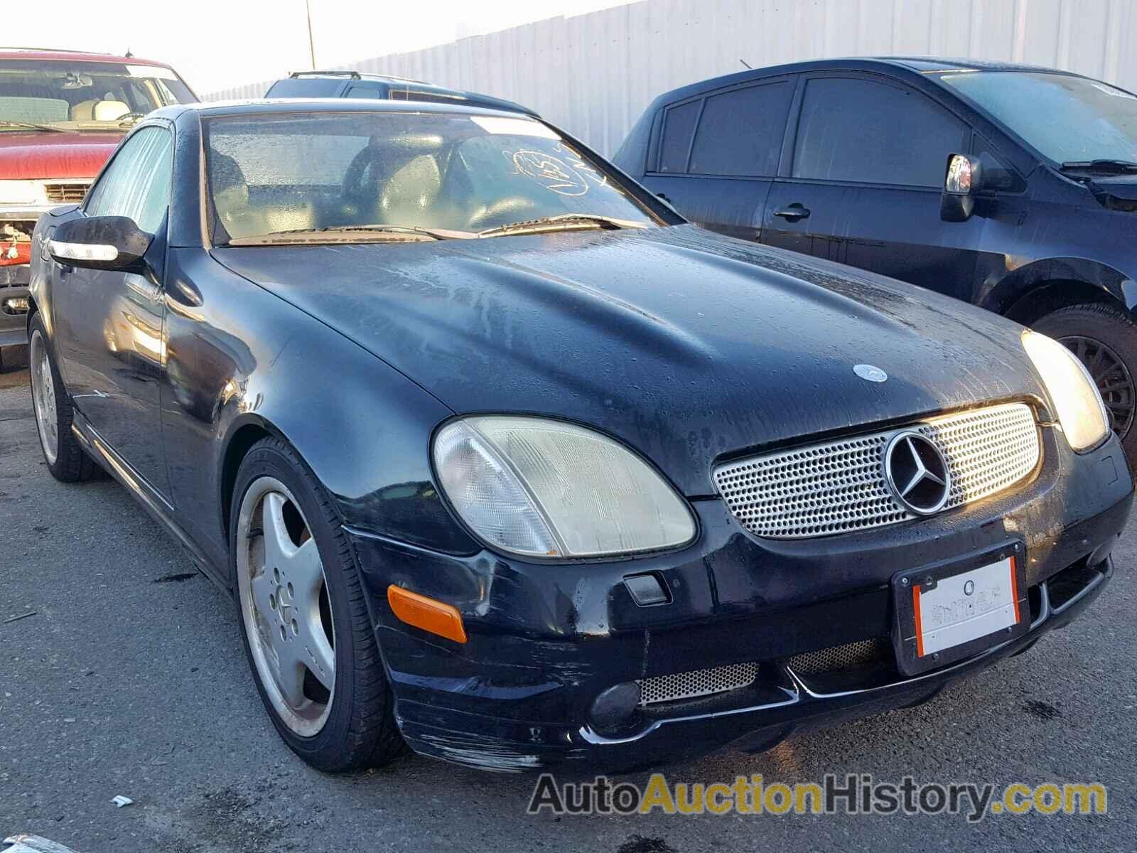 2001 MERCEDES-BENZ SLK 320, WDBKK65F51F225773