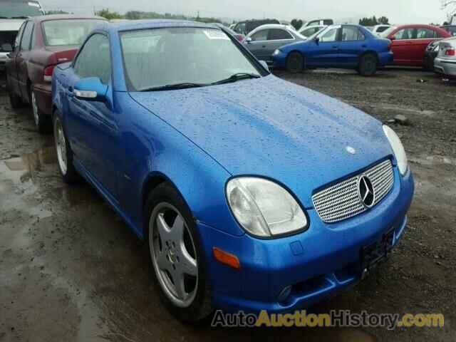 2001 MERCEDES-BENZ SLK320, WDBKK65F11F209036