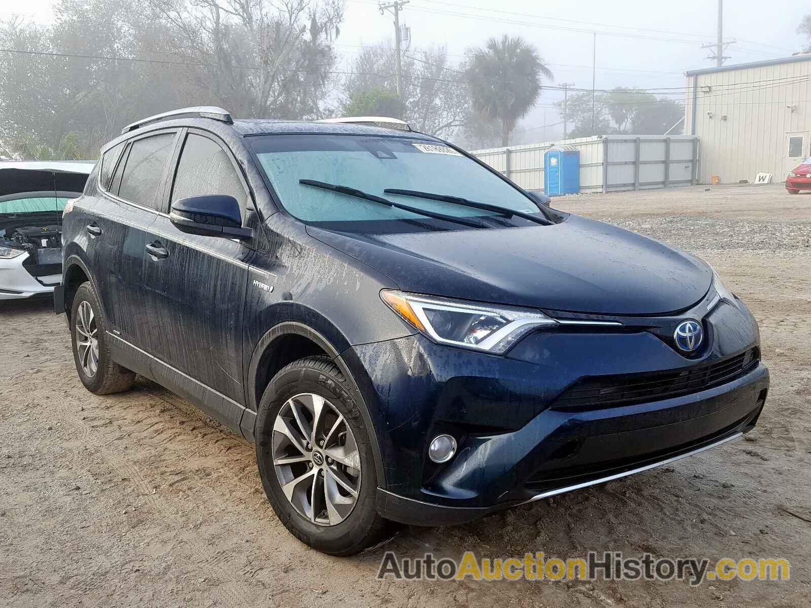 2018 TOYOTA RAV4 HV LE LE, JTMRJREV1JD195419