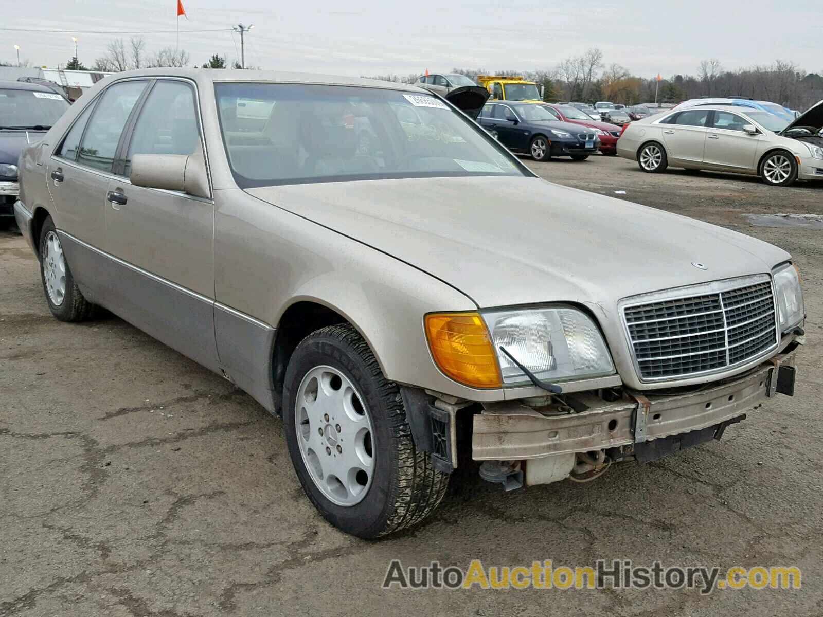 1993 MERCEDES-BENZ 300 SE, WDBGA32E8PA103837