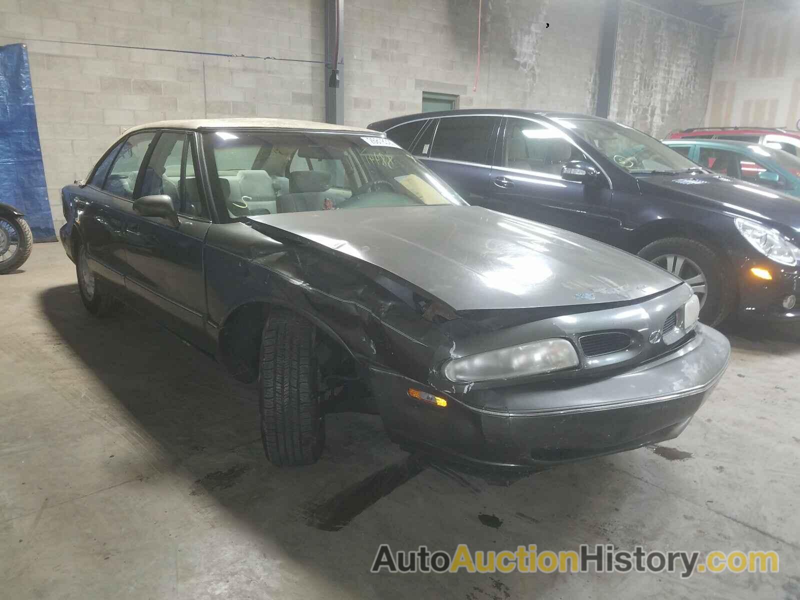 1997 OLDSMOBILE 88 BASE BASE, 1G3HN52K4V4828830