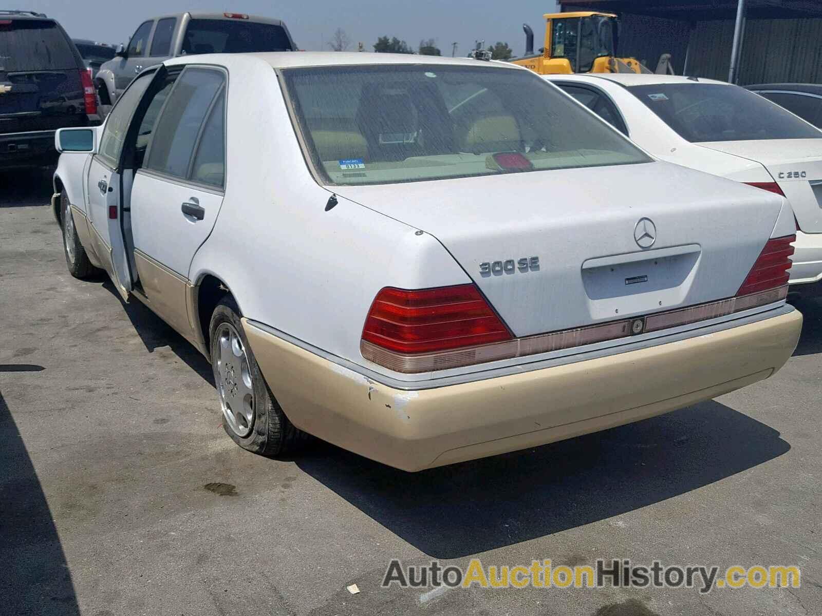 1993 MERCEDES-BENZ 300 SE, WDBGA32EXPA096342