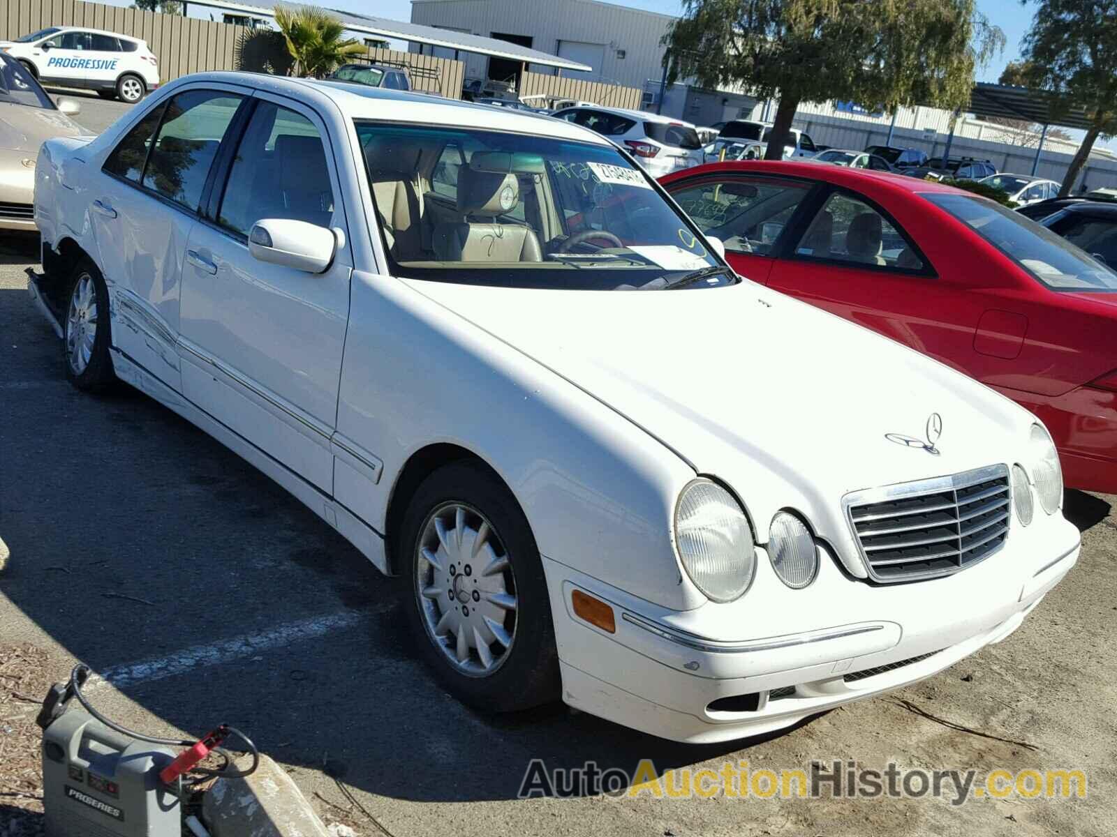 2001 MERCEDES-BENZ E 320, WDBJF65J61B316501