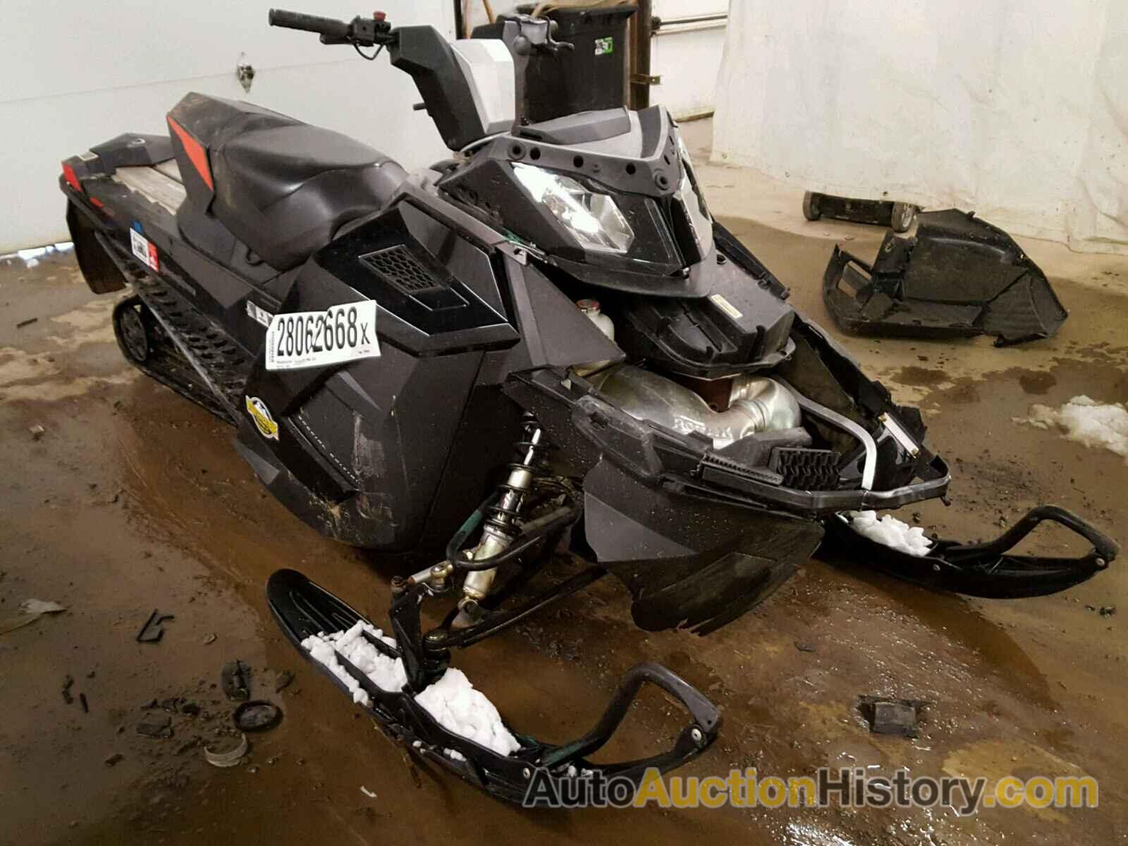 2013 SKID GSX800, 2BPSDPDA6DV000015