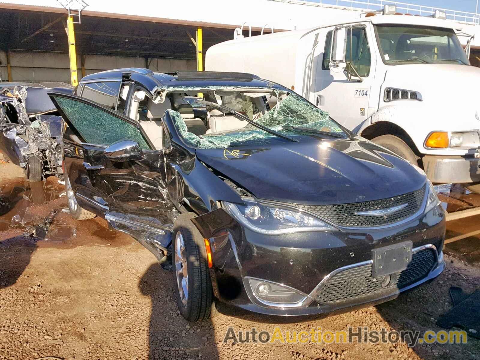 2017 CHRYSLER PACIFICA LIMITED, 2C4RC1GG2HR835896