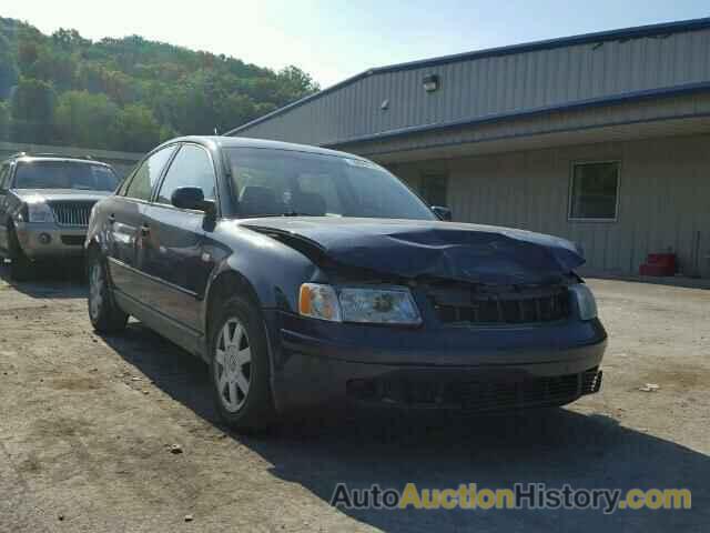 1999 VOLKSWAGEN PASSAT GLS, WVWMA63B2XE175944