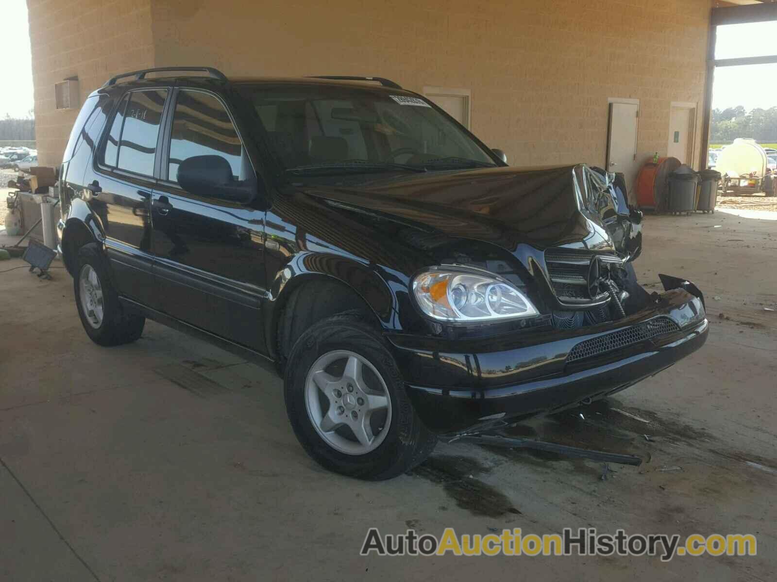 1999 MERCEDES-BENZ ML 320, 4JGAB54E3XA090018