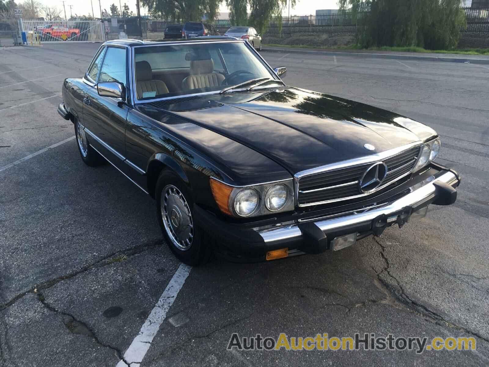 1987 MERCEDES-BENZ 560 SL SL, WDBBA48D1HA065805