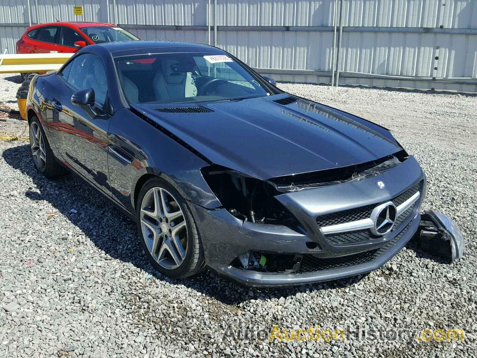 2013 MERCEDES-BENZ SLK 250, WDDPK4HA3DF054138