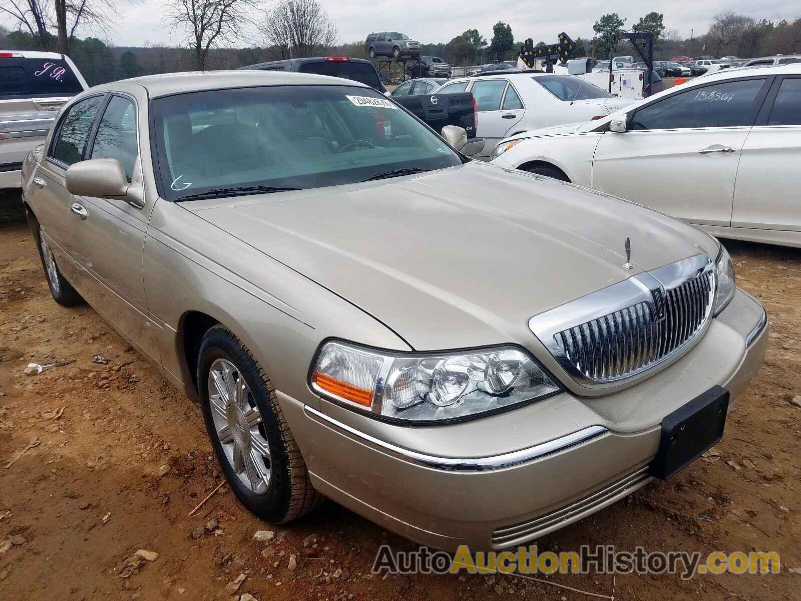 2011 LINCOLN TOWNCAR SIGNATURE LIMITED, 2LNBL8CV0BX757289