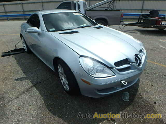 2005 MERCEDES-BENZ SLK350, WDBWK56F75F055951