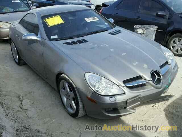 2005 MERCEDES-BENZ SLK350, WDBWK56F35F032263