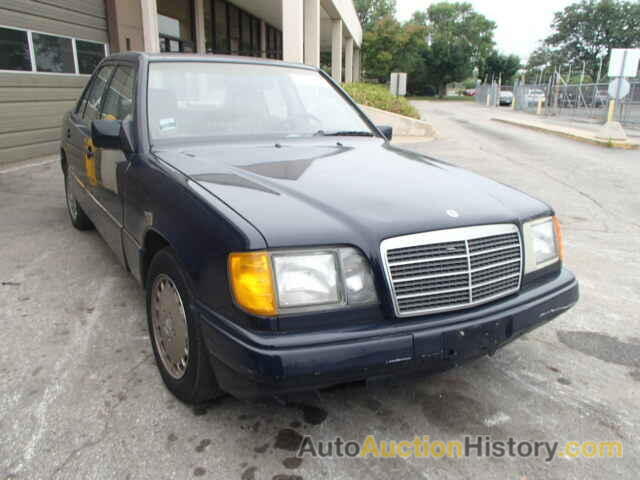 1989 MERCEDES-BENZ 260E, WDBEA26D4KA880074