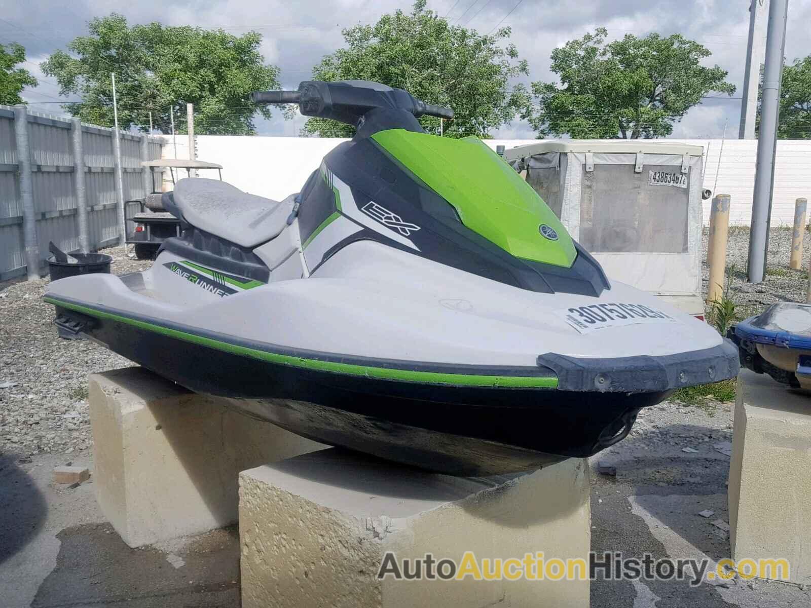 2017 YAMAHA WAVERUNNER, YAMA0985D717