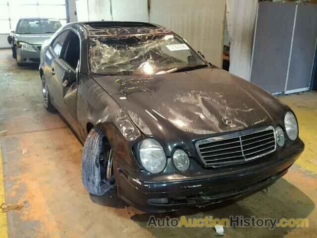 2001 MERCEDES-BENZ CLK320, WDBLJ65G41T062552