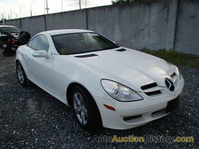 2008 MERCEDES-BENZ SLK280, WDBWK54F98F177153