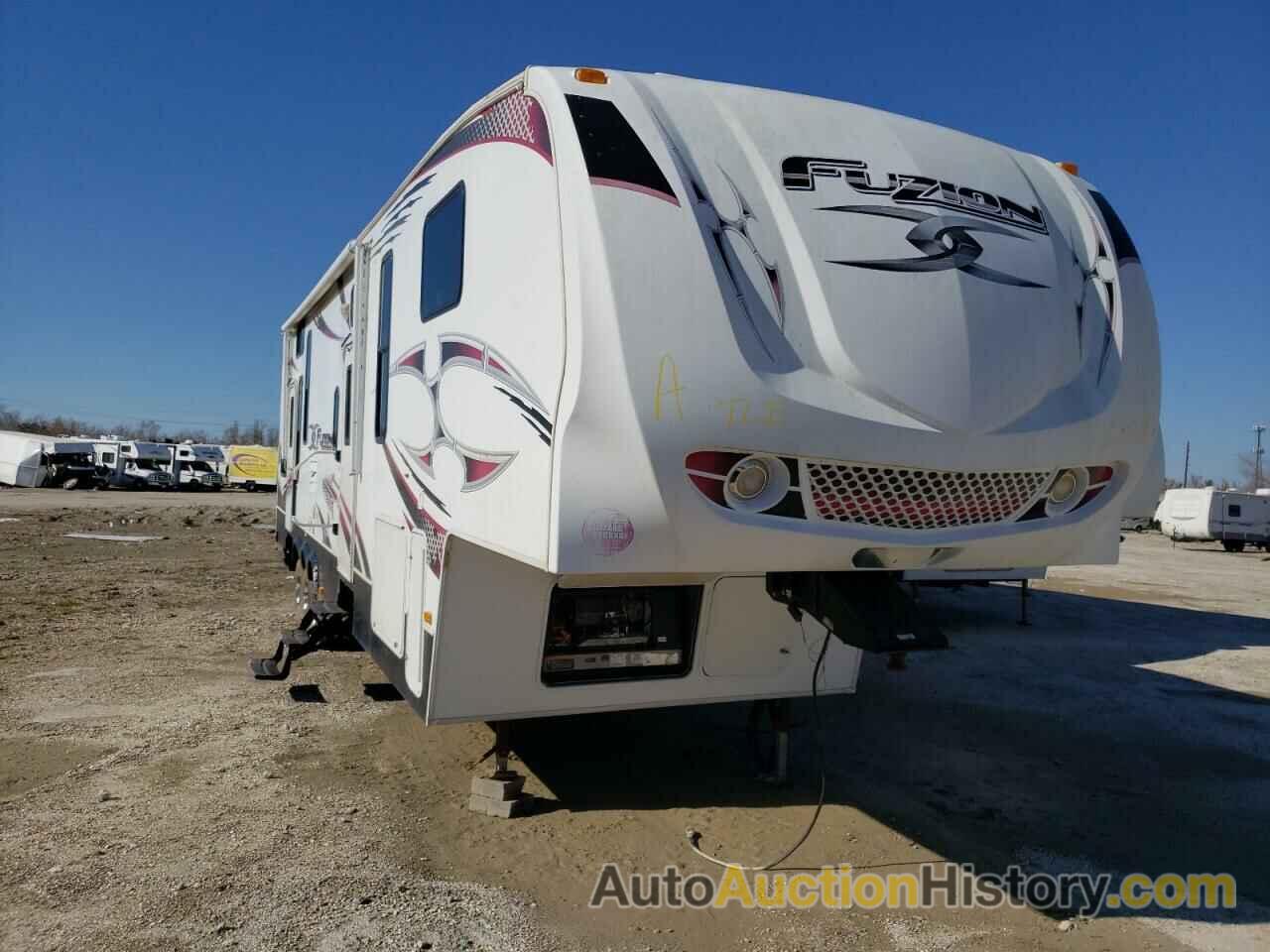 2011 KEYSTONE FUZION, 4YDF36029BF810701