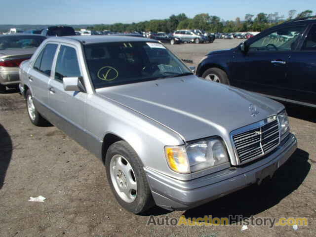 1995 MERCEDES-BENZ E320, WDBEA32E1SC253471