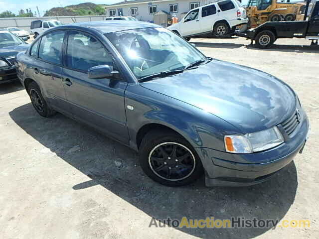 2000 VOLKSWAGEN PASSAT GLS, WVWMD23B4YP179791