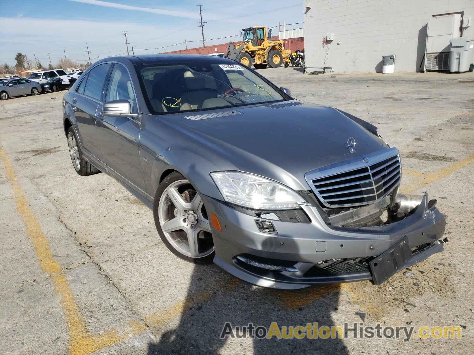 2012 MERCEDES-BENZ S CLASS 550, WDDNG7DB5CA468753