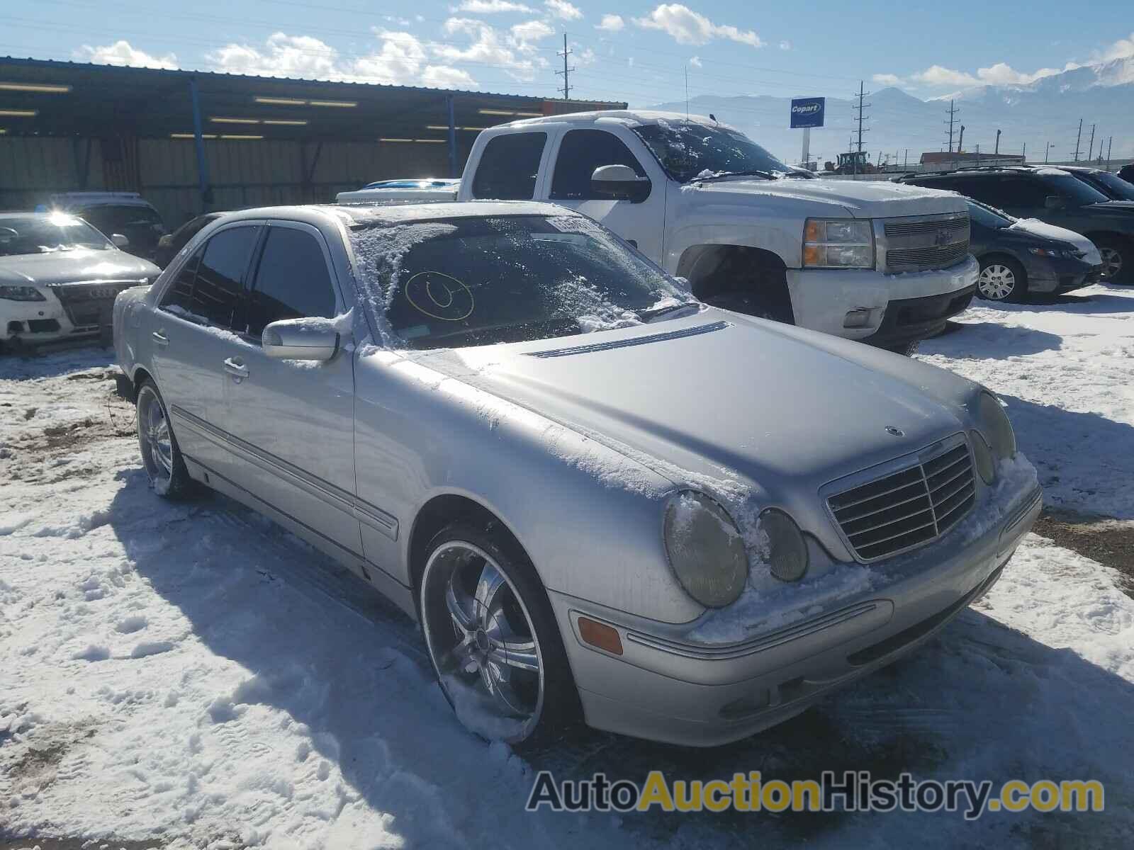 2000 MERCEDES-BENZ E CLASS 320, WDBJF65J1YB062674