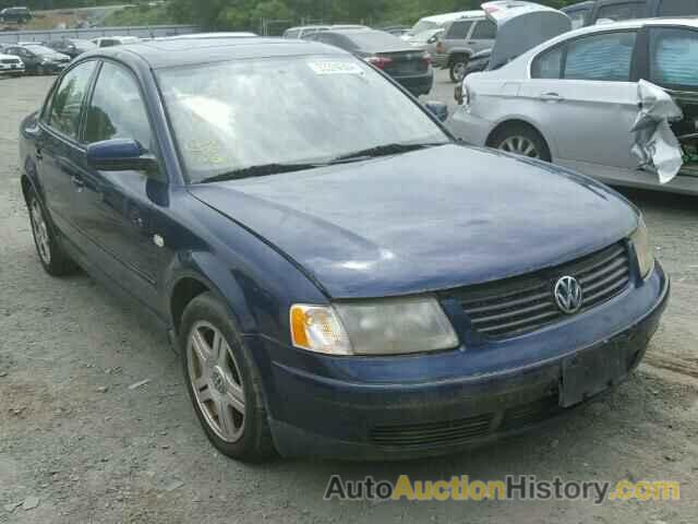 2000 VOLKSWAGEN PASSAT GLX, WVWUH23B5YE377960