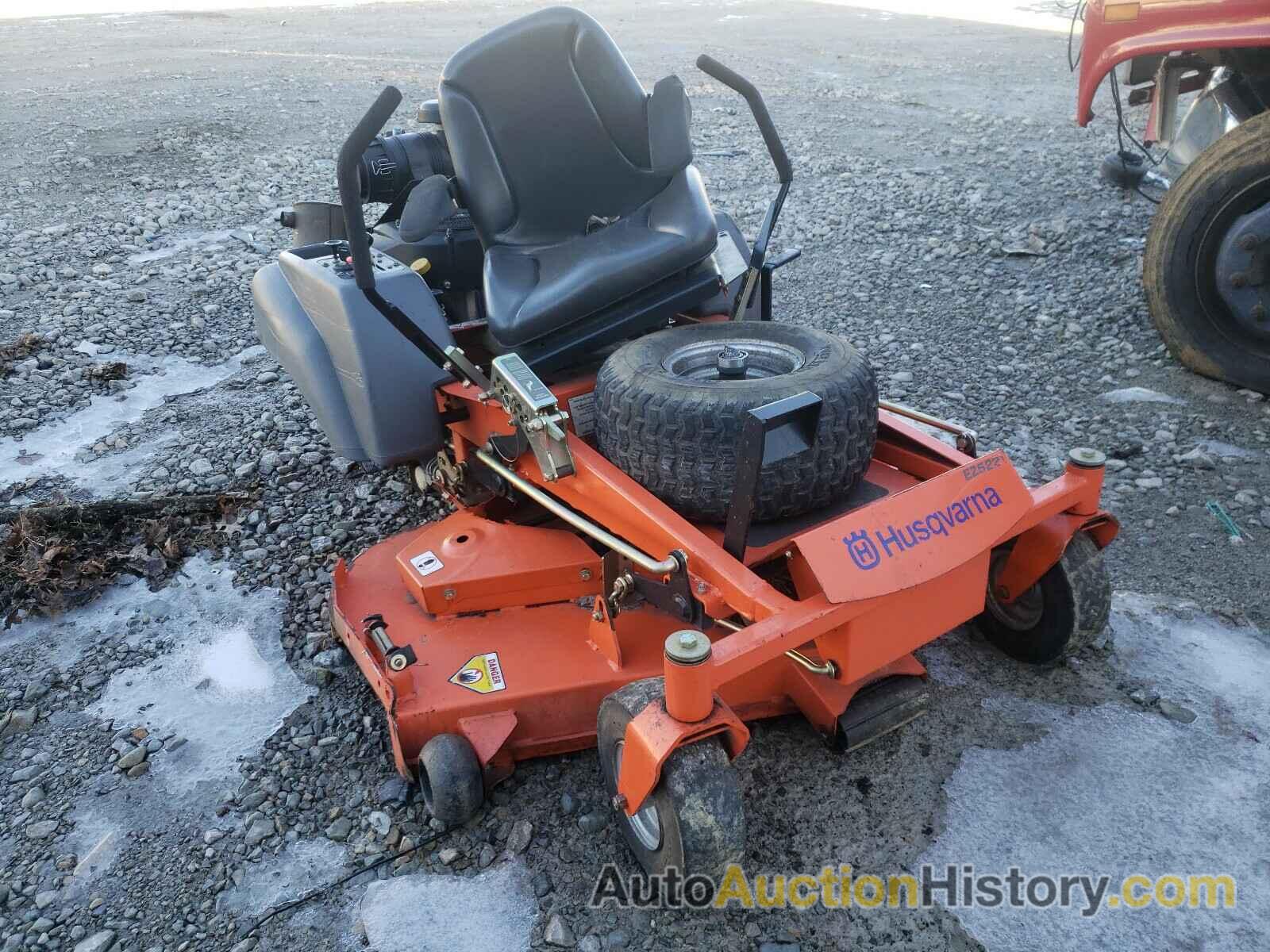 2006 HUSQVARNA MOWER, 33548131NOVIN3354