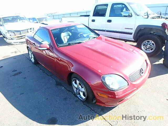 2001 MERCEDES-BENZ SLK320, WDBKK65F81F200074