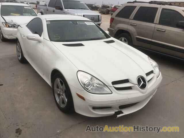 2007 MERCEDES-BENZ SLK280, WDBWK54F17F143917