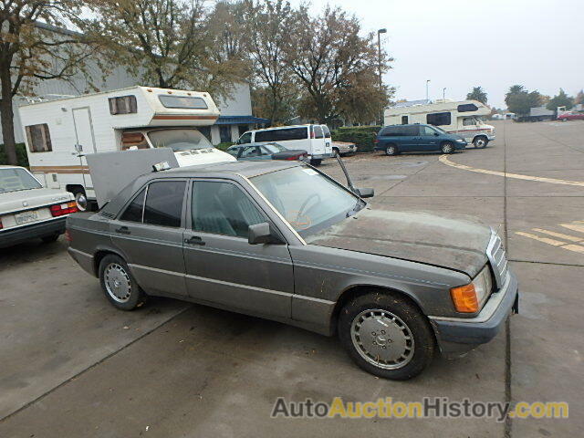 1993 MERCEDES-BENZ 190E 2.6, WDBDA29D3PG023112