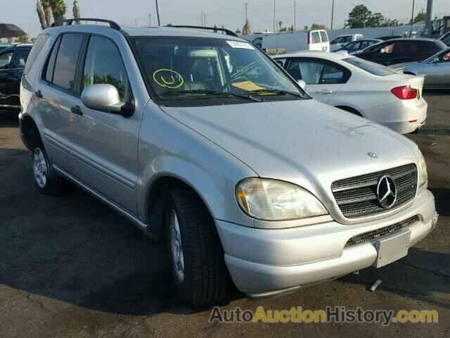 2000 MERCEDES-BENZ ML320, 4JGAB54E5YA184998