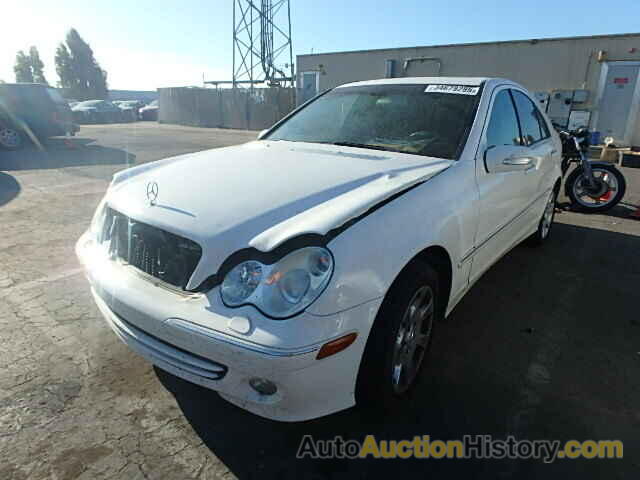 2005 MERCEDES-BENZ C240, WDBRF61J15F558913