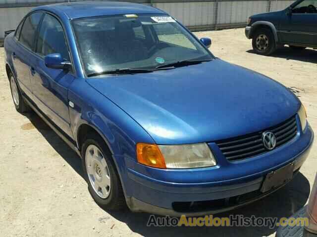 1998 VOLKSWAGEN PASSAT GLS, WVWMA63B4WE078226