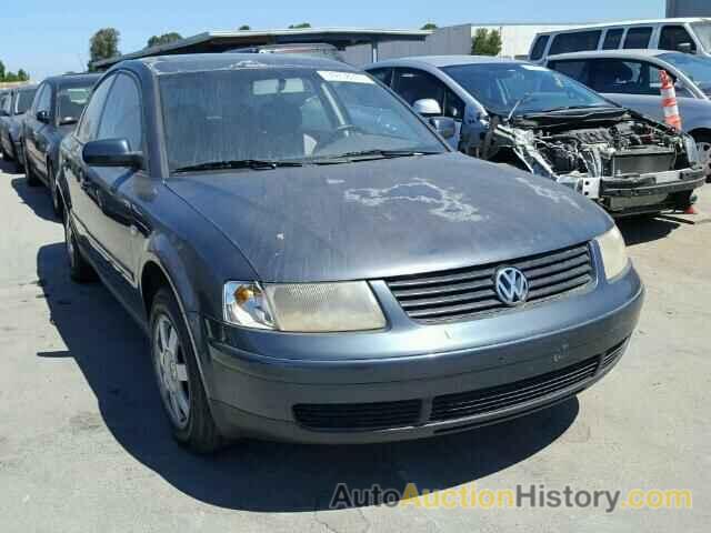 2000 VOLKSWAGEN PASSAT GLS, WVWMA23B8YP351927