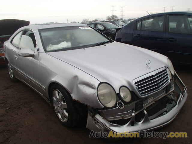 2002 MERCEDES-BENZ CLK320, WDBLJ65G22T095471