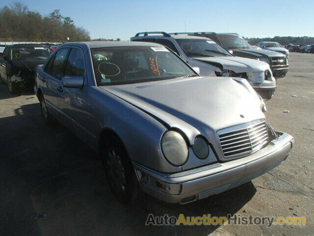 1998 MERCEDES-BENZ E320, WDBJF65F1WA519188