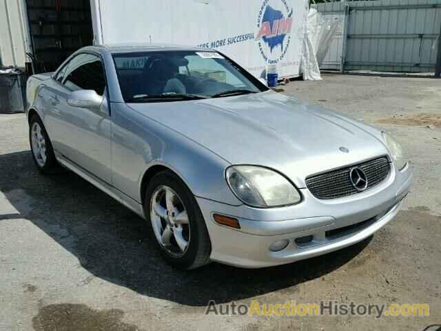 2002 MERCEDES-BENZ SLK320, WDBKK65F32F240502