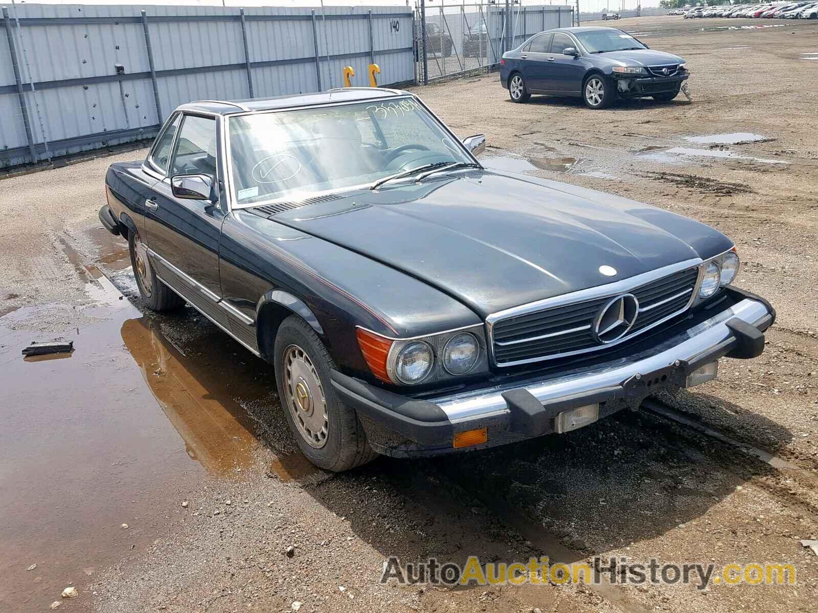 1988 MERCEDES-BENZ 560 SL, WDBBA48D8JA090299