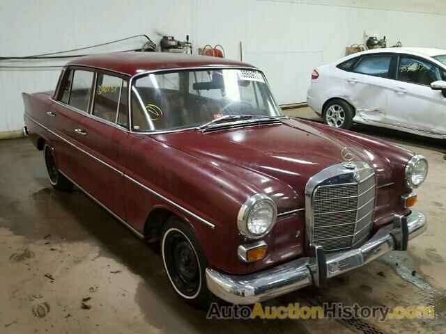 1966 MERCEDES-BENZ 200D, 11011010243163