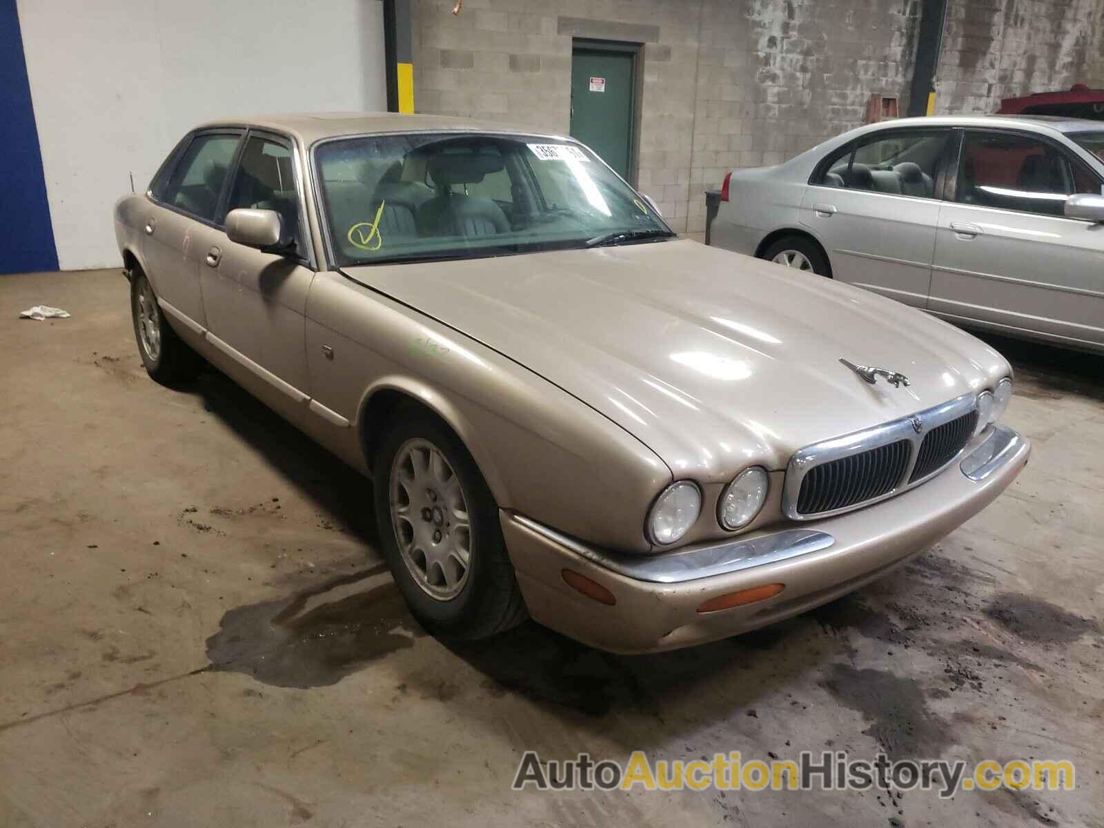 1998 JAGUAR XJ8, SAJHX1240WC841779