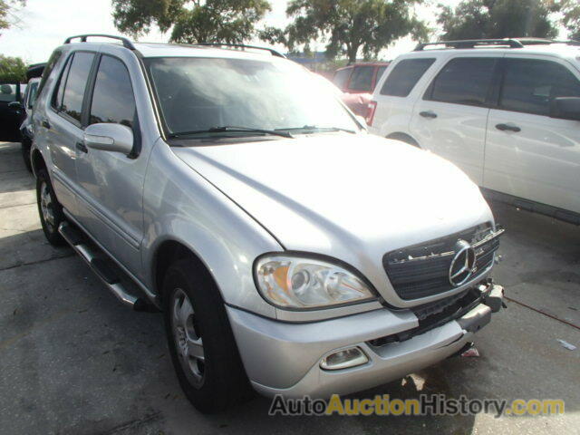 2002 MERCEDES-BENZ ML320, 4JGAB54E82A350812