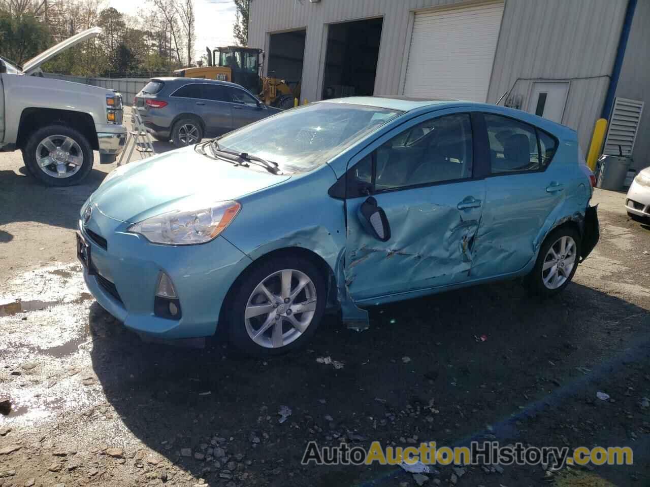 2014 TOYOTA PRIUS, JTDKDTB39E1061175