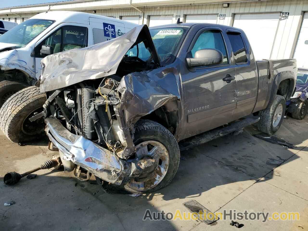 2013 CHEVROLET SILVERADO K1500 LT, 1GCRKSE77DZ233801